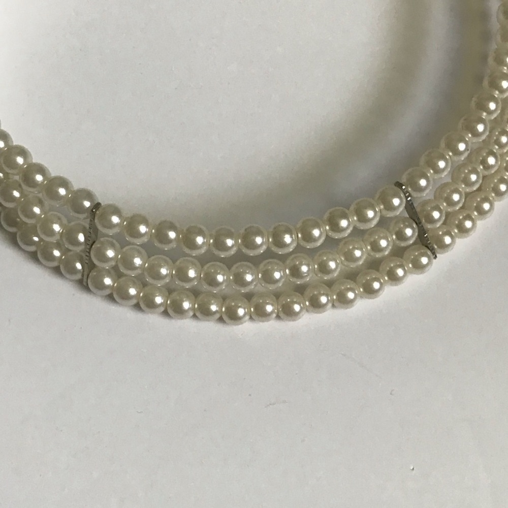 💡Vintage Faux Pearl Choker Necklace - Picture 2 of 6